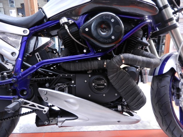Restyling Buell X1  2001